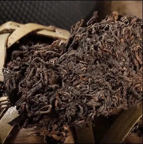 普洱茶怎么分辨古樹茶？