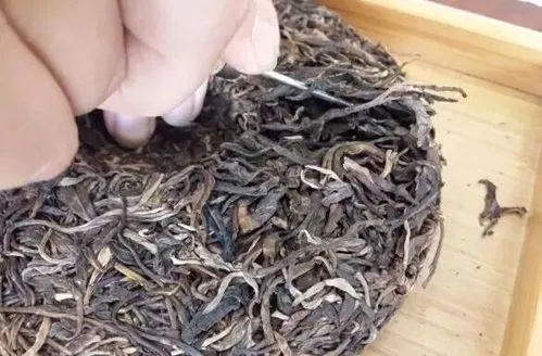 已經(jīng)打開(kāi)的普洱茶餅應(yīng)如何更好地存放，短期和長(zhǎng)期的方法都教給你?