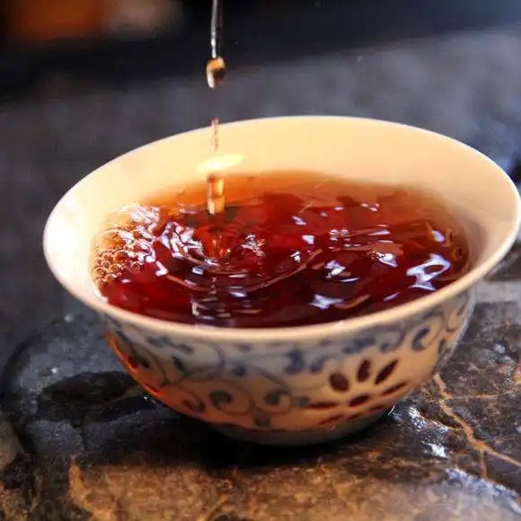 什么季節(jié)喝普洱茶好？喝普洱茶的禁忌和注意事項(xiàng)?