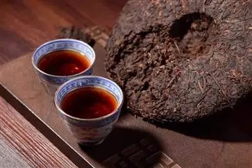 苦、澀味絕不是古樹普洱的霸氣，那也叫懂普洱茶，別逗了！