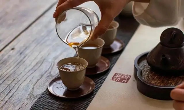 在家喝茶，或許才是我們對抗疫情的貢獻