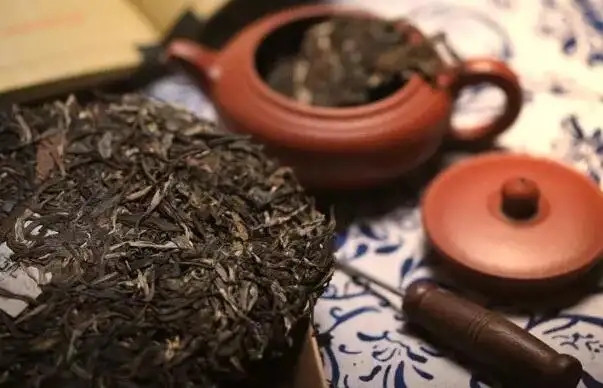 易武古樹茶為何新茶喝時(shí)淡卻越放越濃？易武古樹茶有什么投資價(jià)值?